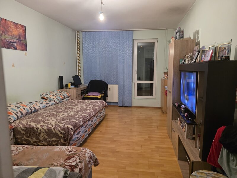 1 Decembrie 1918, 10 minute metrou,  chiar pe Codrii Neamtului, Auchan,